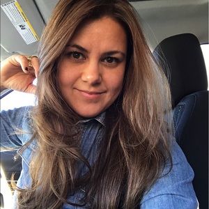 Meet your Posher, Daniela